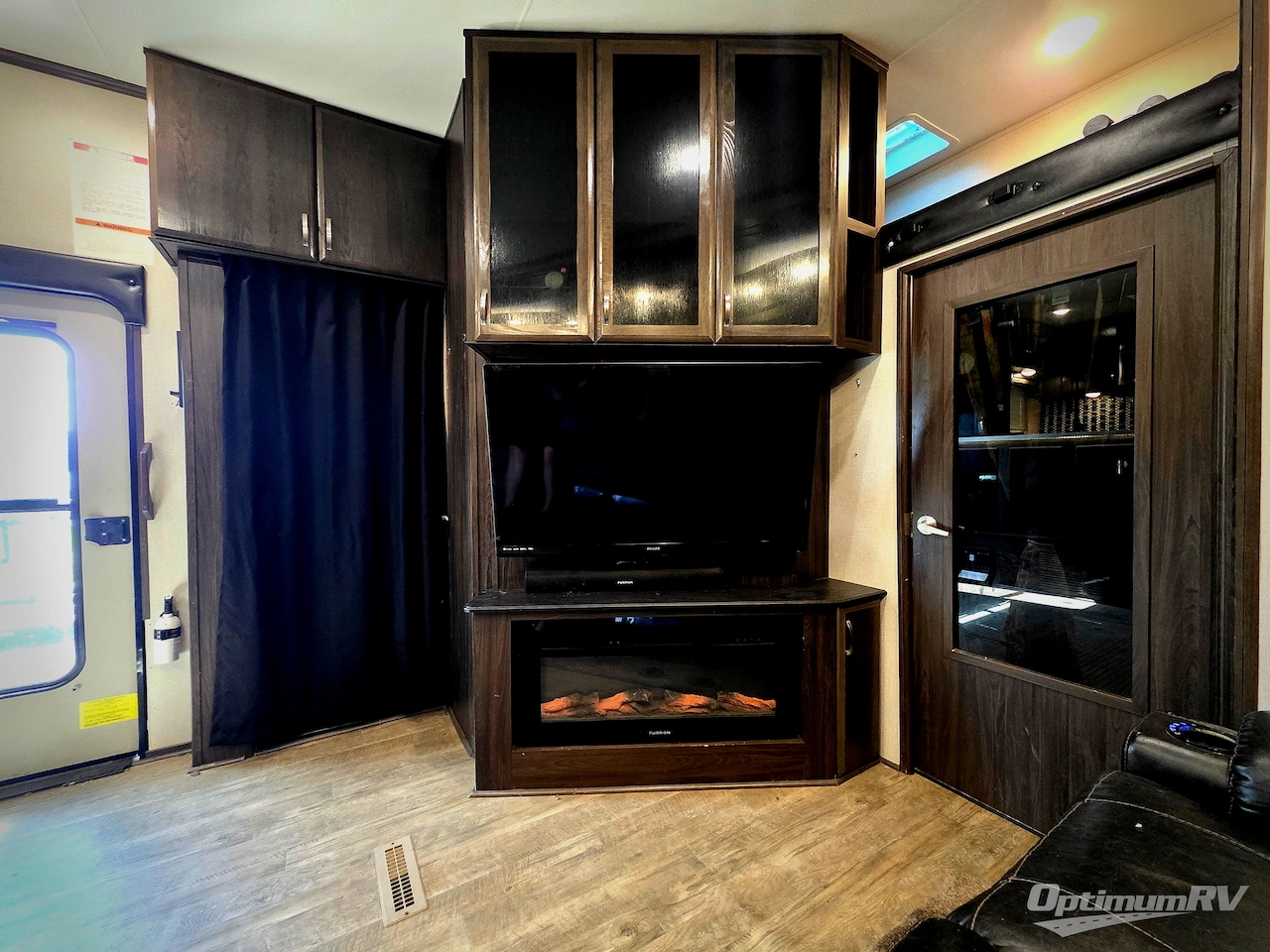2020 Jayco Seismic 4113 Photo 7