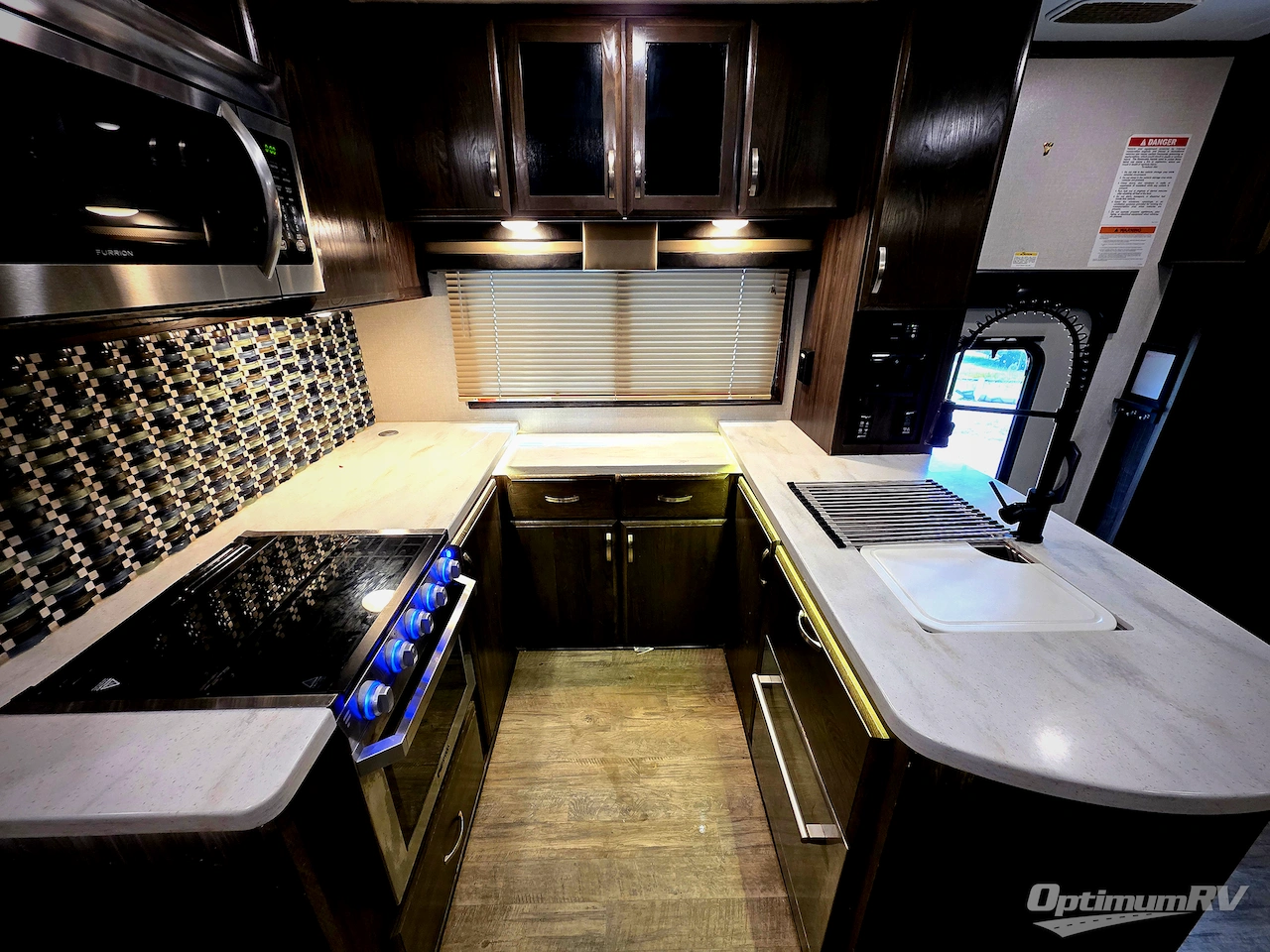 2020 Jayco Seismic 4113 Photo 9