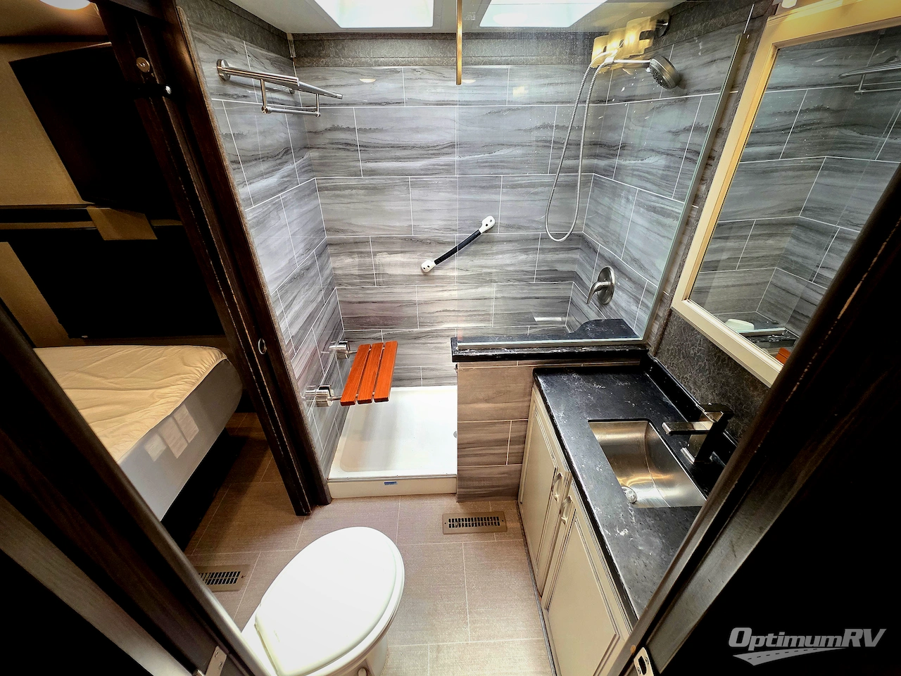 2020 Jayco Seismic 4113 Photo 14
