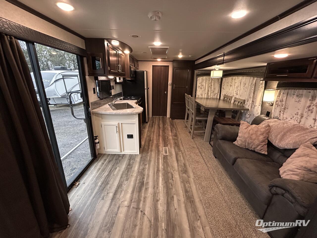 2020 Jayco Jay Flight 38FDDS Photo 4