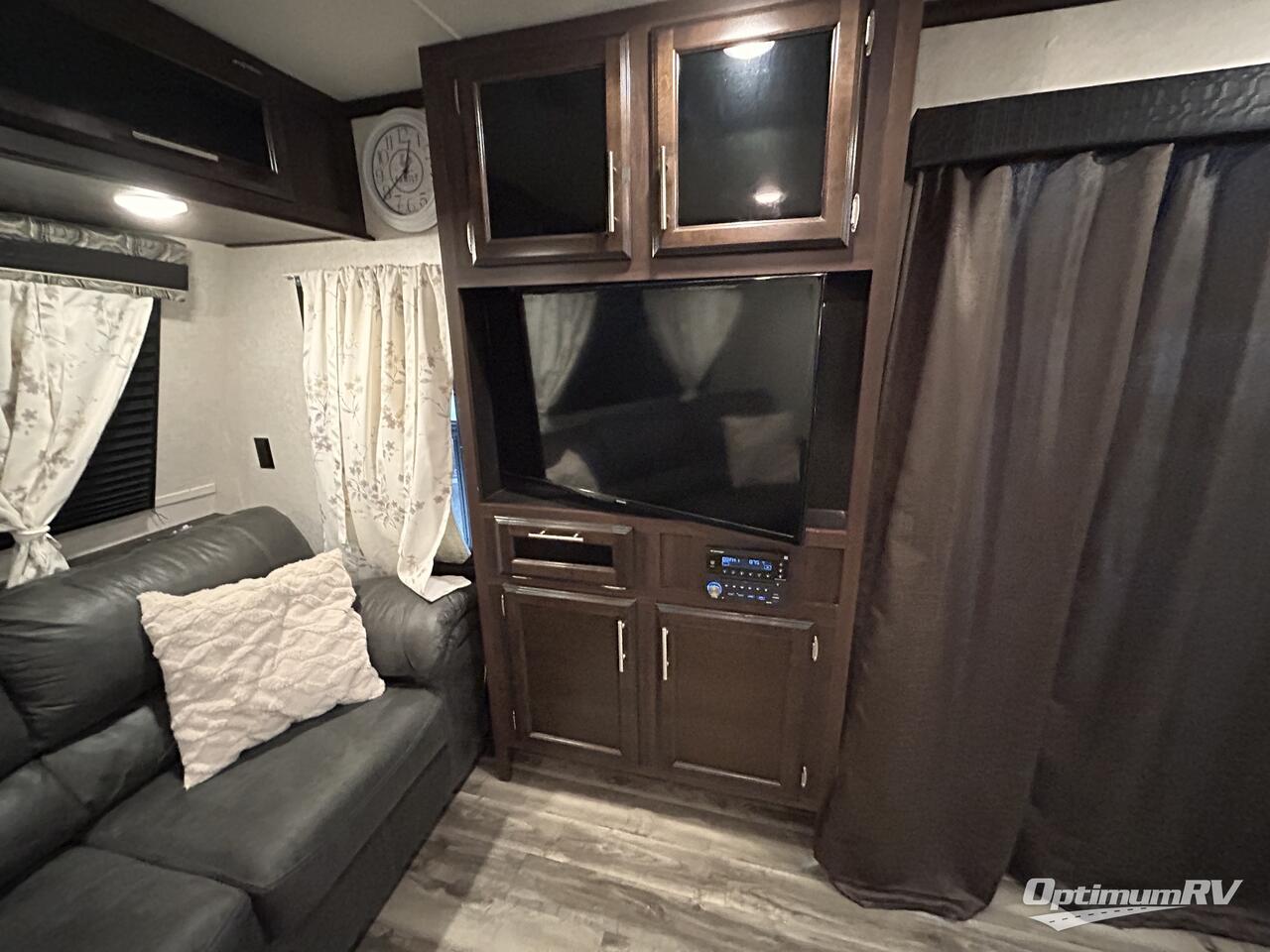 2020 Jayco Jay Flight 38FDDS Photo 9