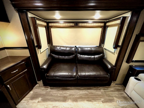 2019 Grand Design Solitude 375RES RV Photo 4