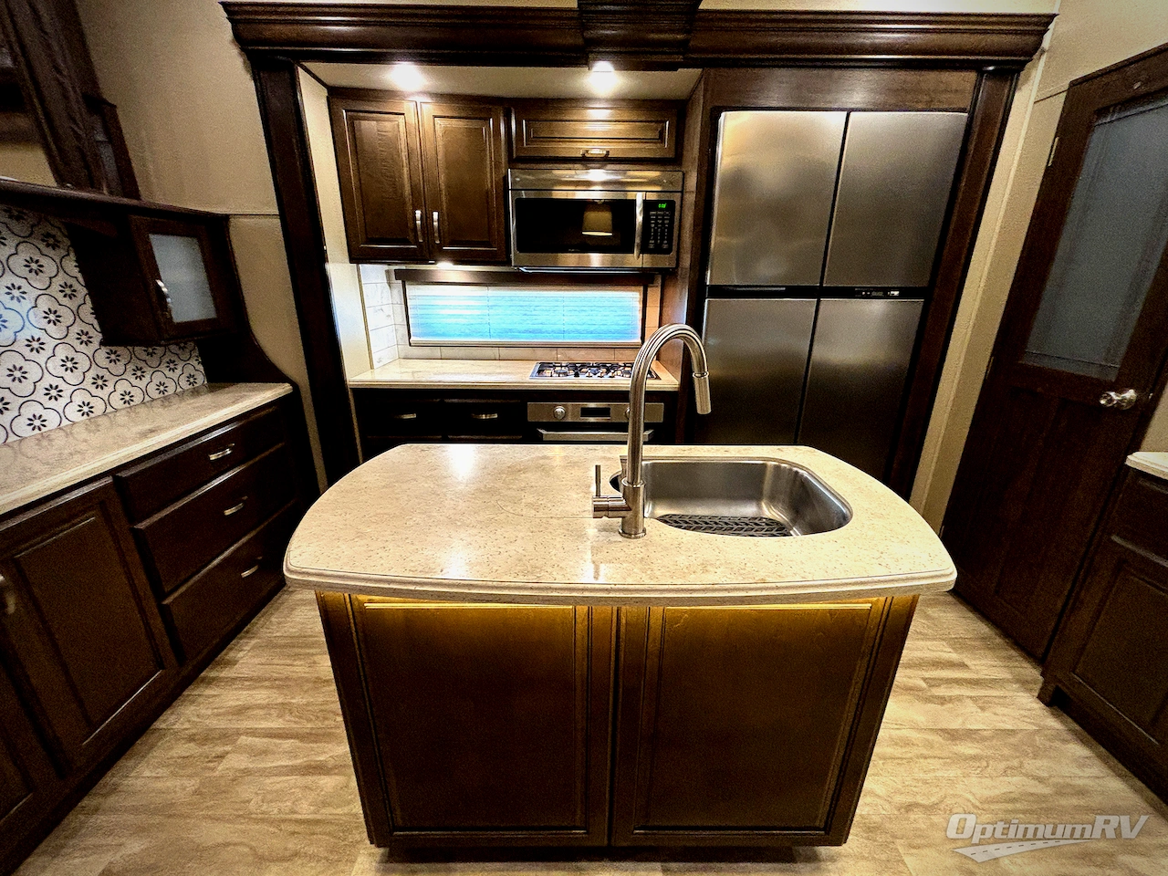 2019 Grand Design Solitude 375RES Photo 6