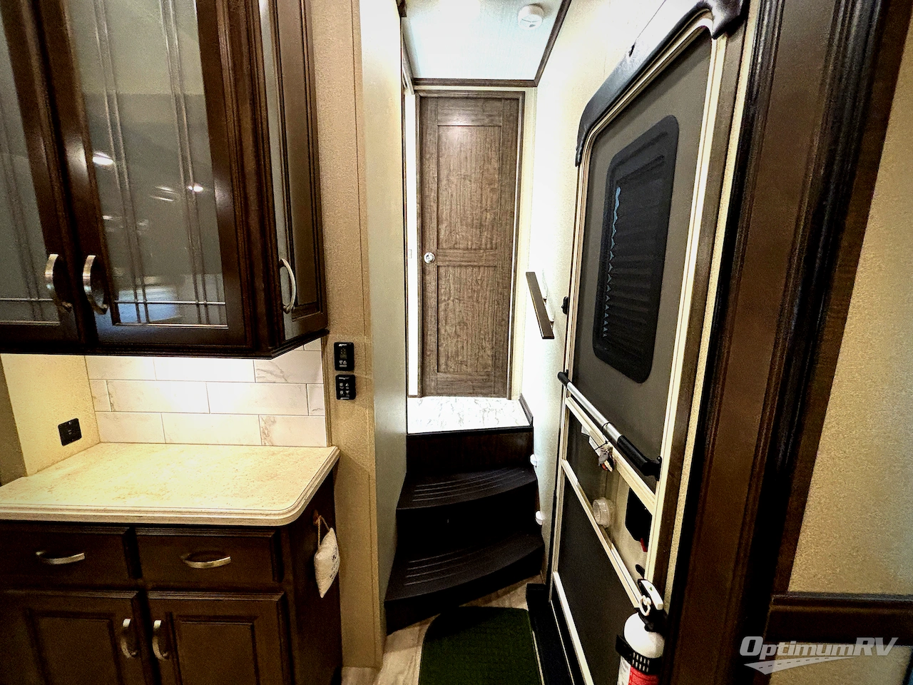 2019 Grand Design Solitude 375RES Photo 7