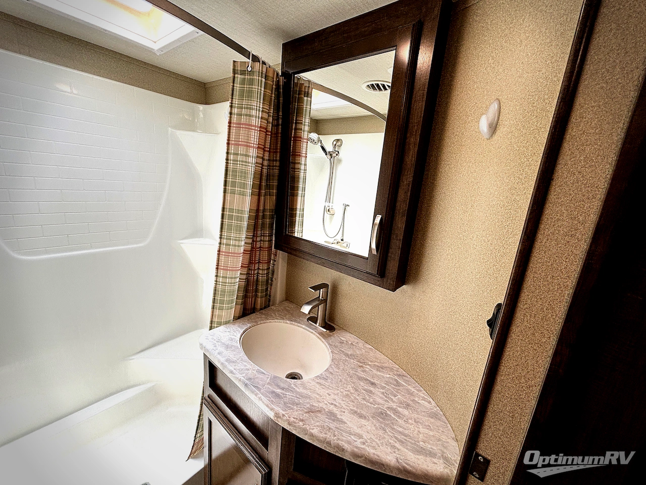 2019 Grand Design Solitude 375RES Photo 15