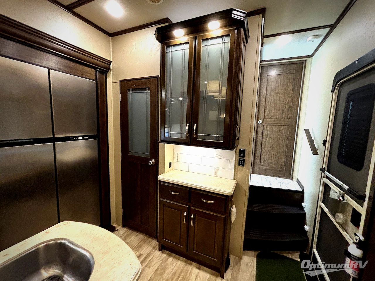 2019 Grand Design Solitude 375RES Photo 16