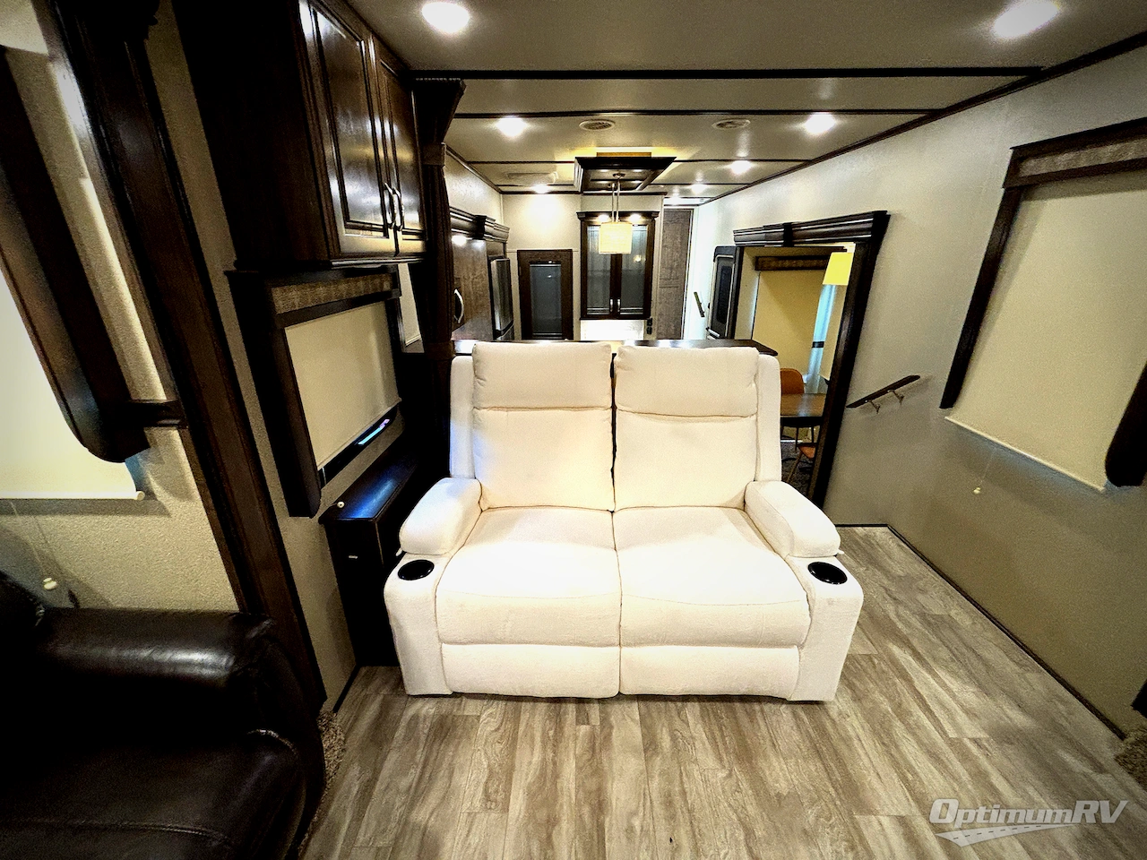 2019 Grand Design Solitude 375RES Photo 21