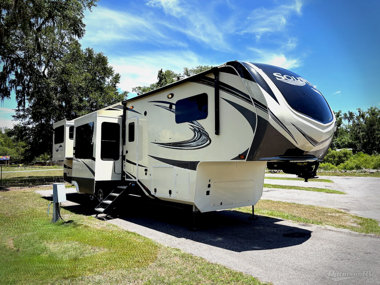 2019 Grand Design Solitude 375RES Photo 1