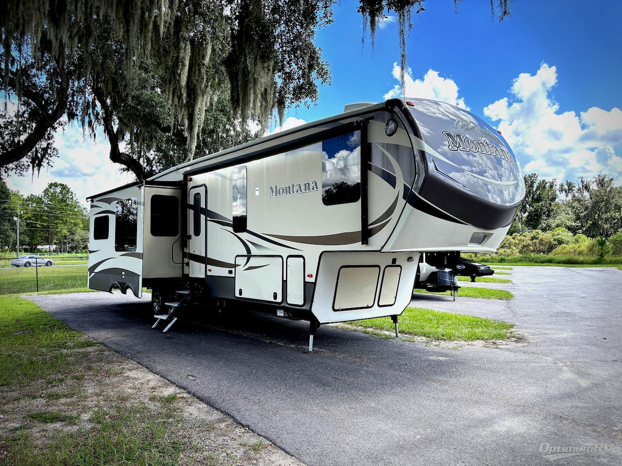2016 Keystone Montana 3611 RL Photo 1