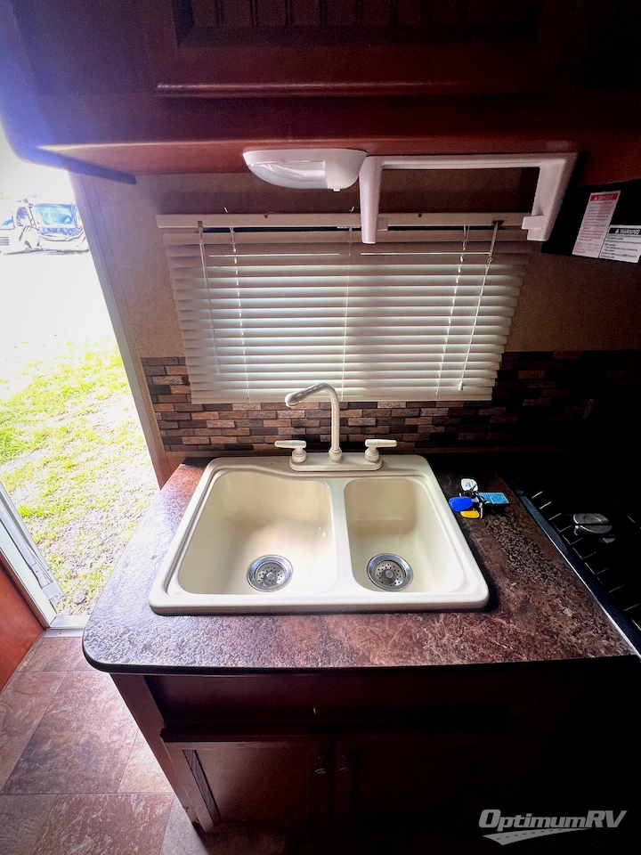 2014 Jayco Jay Feather Ultra Lite X23F Photo 7