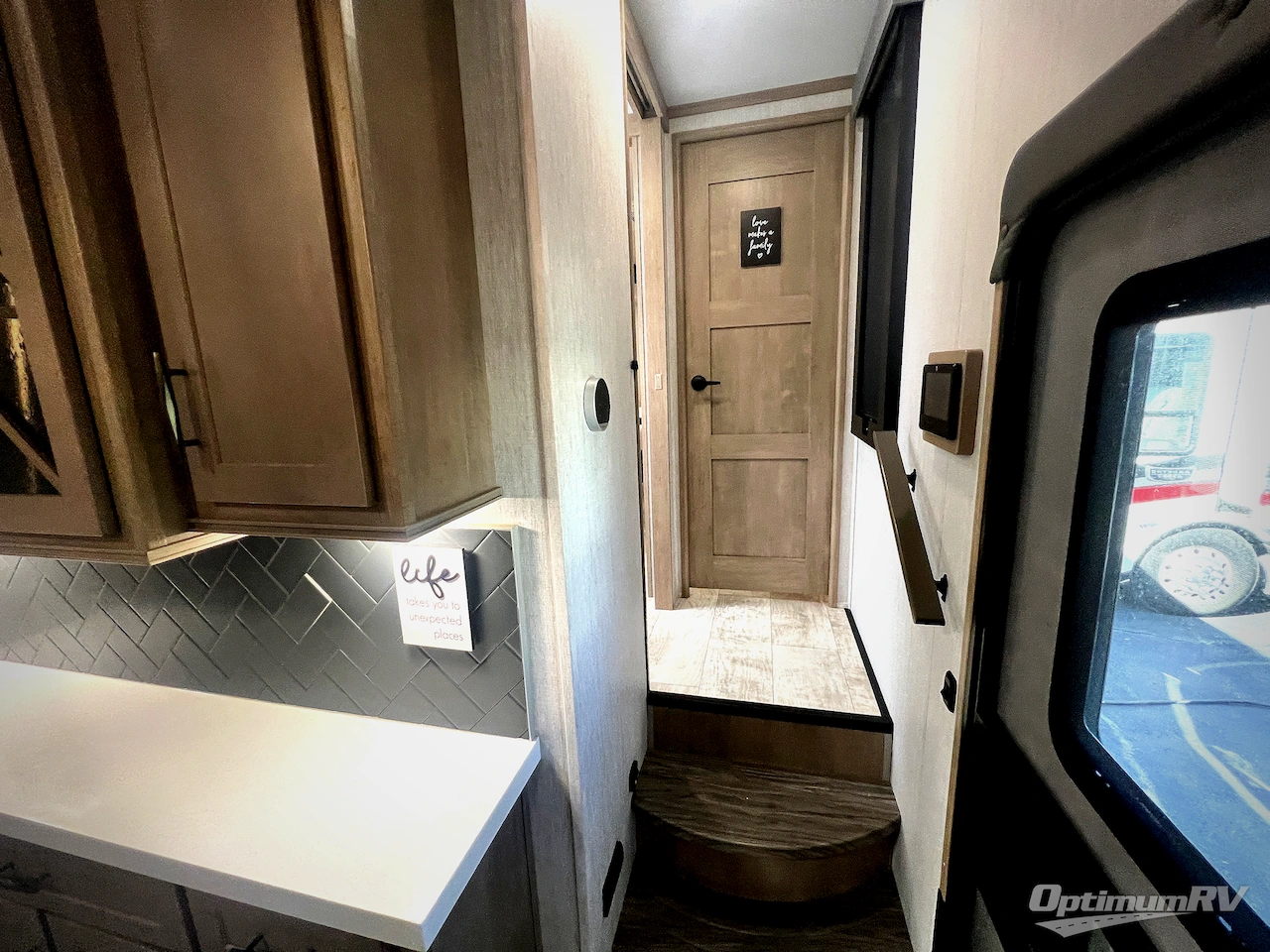 2023 Grand Design Momentum M-Class 351MS Photo 16