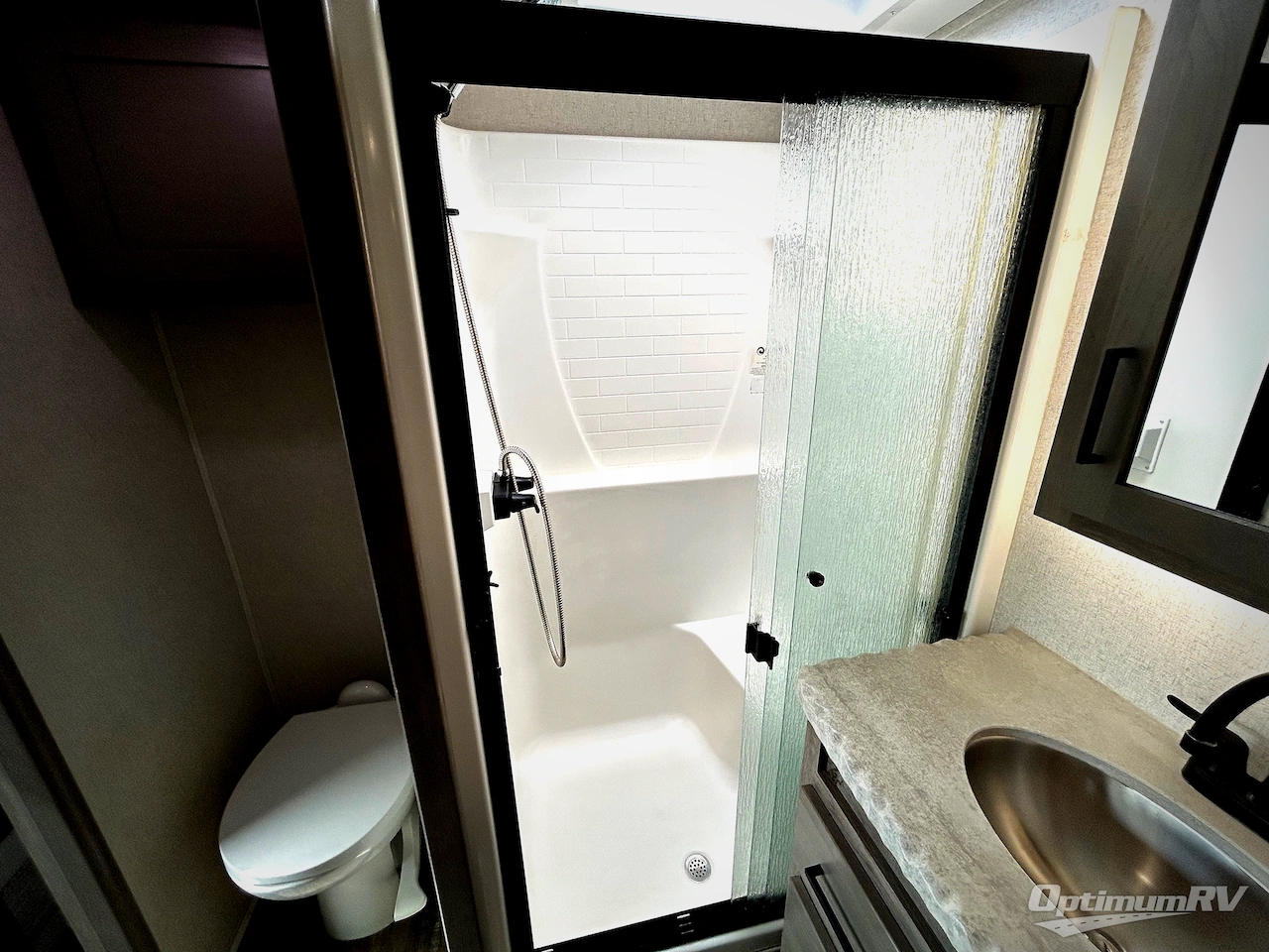 2021 Keystone Raptor 429 Photo 10