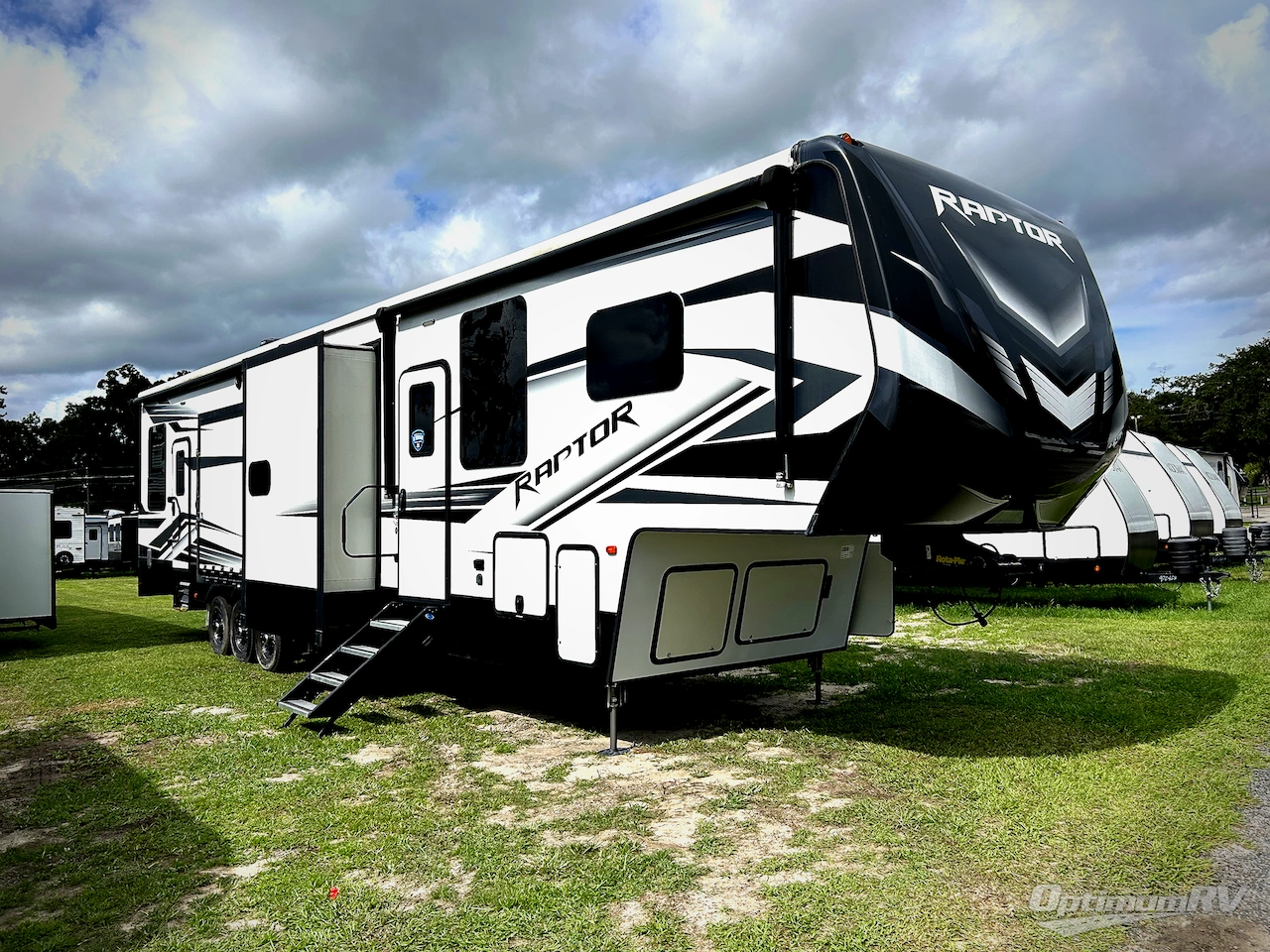 2021 Keystone Raptor 429 Photo 1