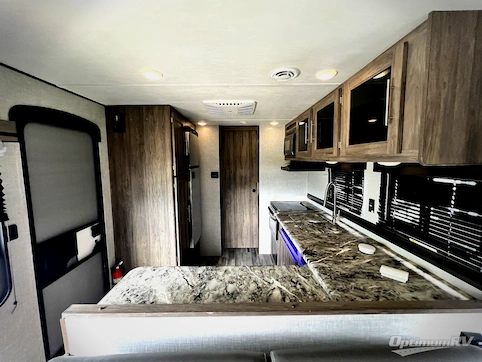2023 CrossRoads Zinger Lite ZR259FL RV Photo 2