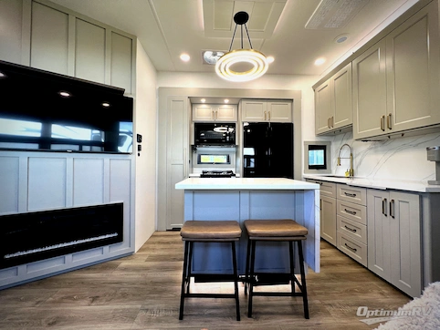 2024 Brinkley Model G 4000 RV Photo 2