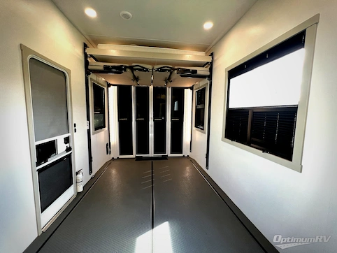 2024 Brinkley Model G 4000 RV Photo 3