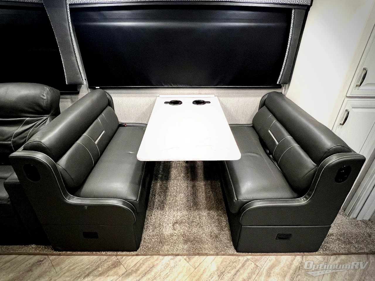 2021 Holiday Rambler Vacationer 35K Photo 11