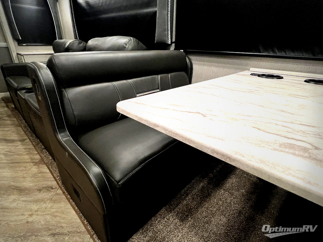2021 Holiday Rambler Vacationer 35K Photo 12