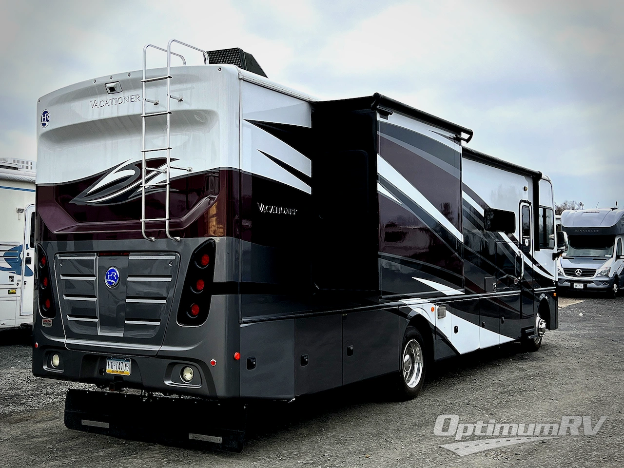 2021 Holiday Rambler Vacationer 35K Photo 2