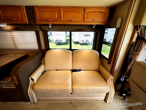 2007 Itasca Suncruiser 35L RV Photo 3