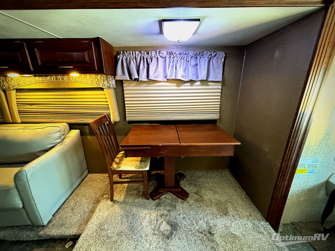 2015 Coachmen Mirada 35LS Photo 11