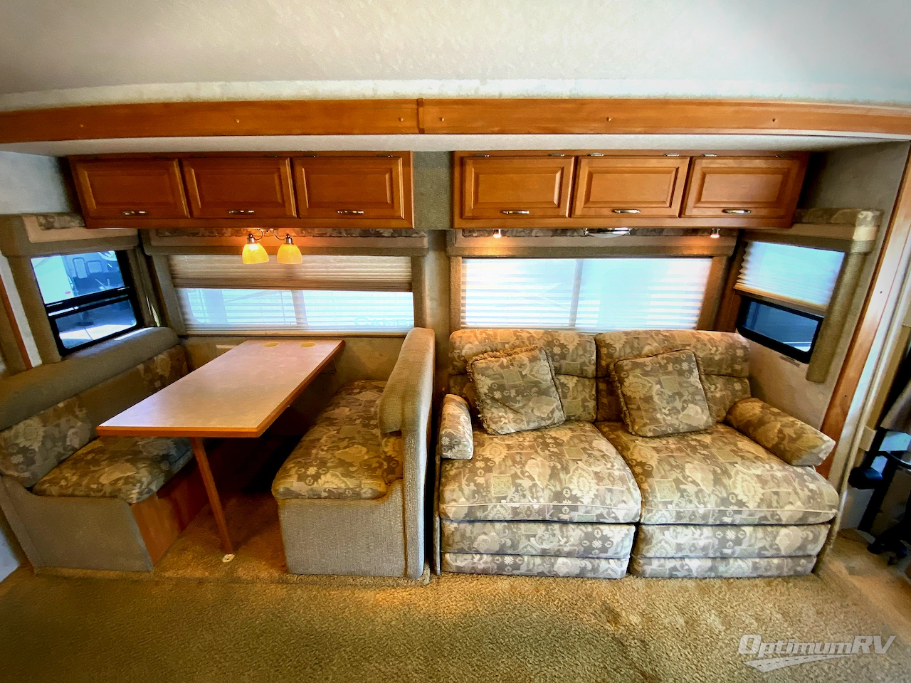 2006 Winnebago Voyage 31W Photo 9