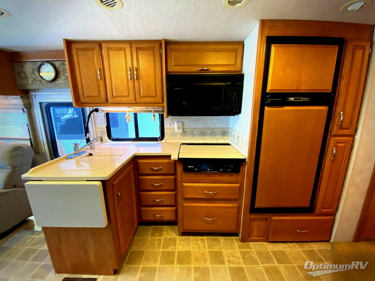 2006 Winnebago Voyage 31W Photo 13