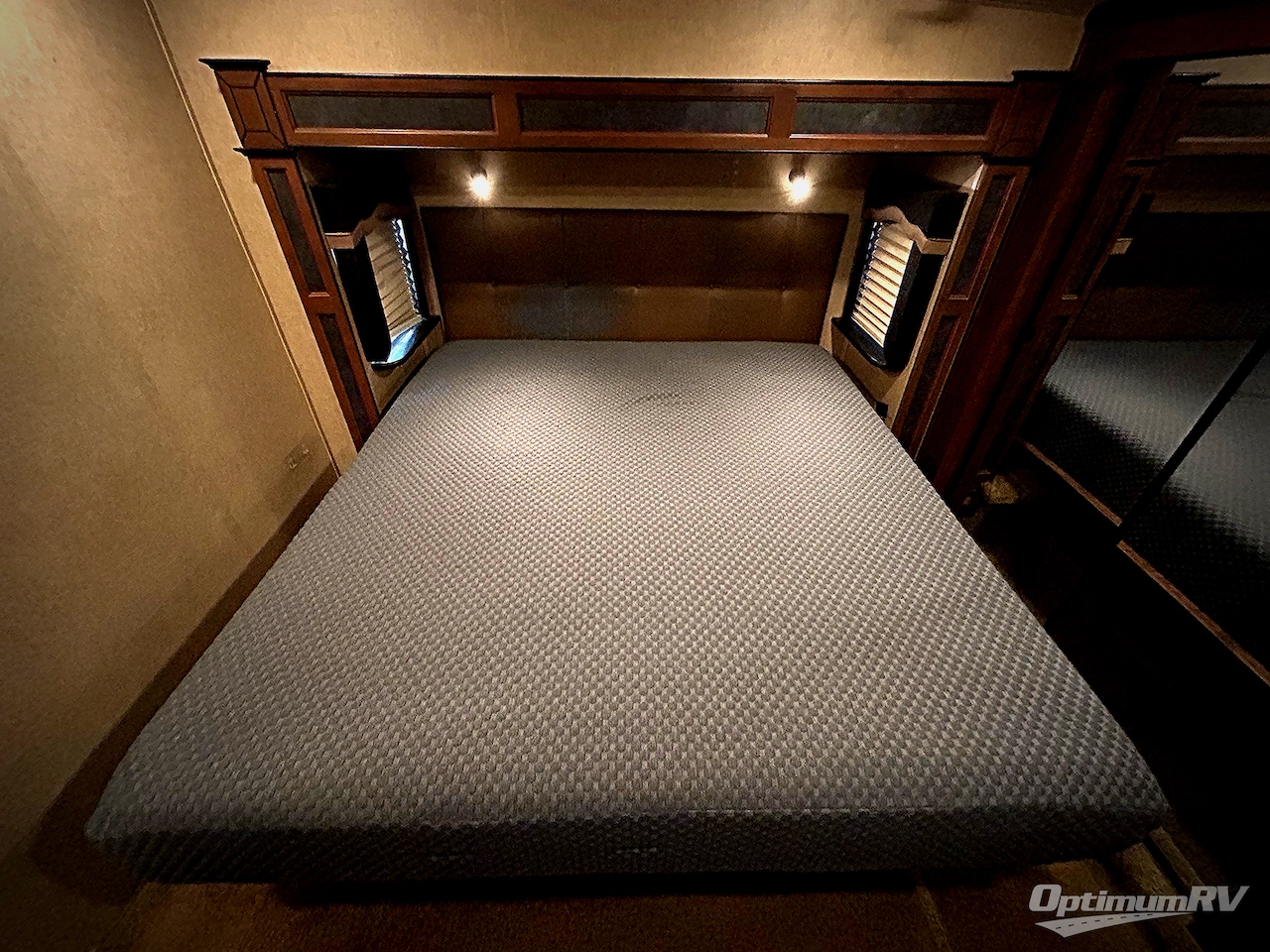 2015 Jayco Eagle Premier 331RETS Photo 9