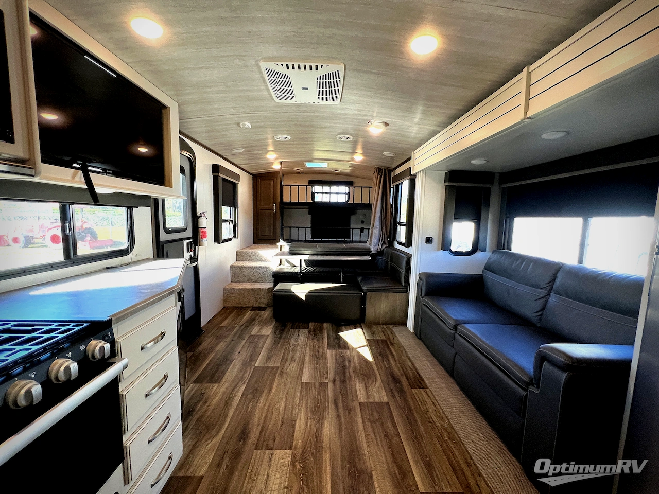 2022 Keystone Cougar Half-Ton 30BHS Photo 4