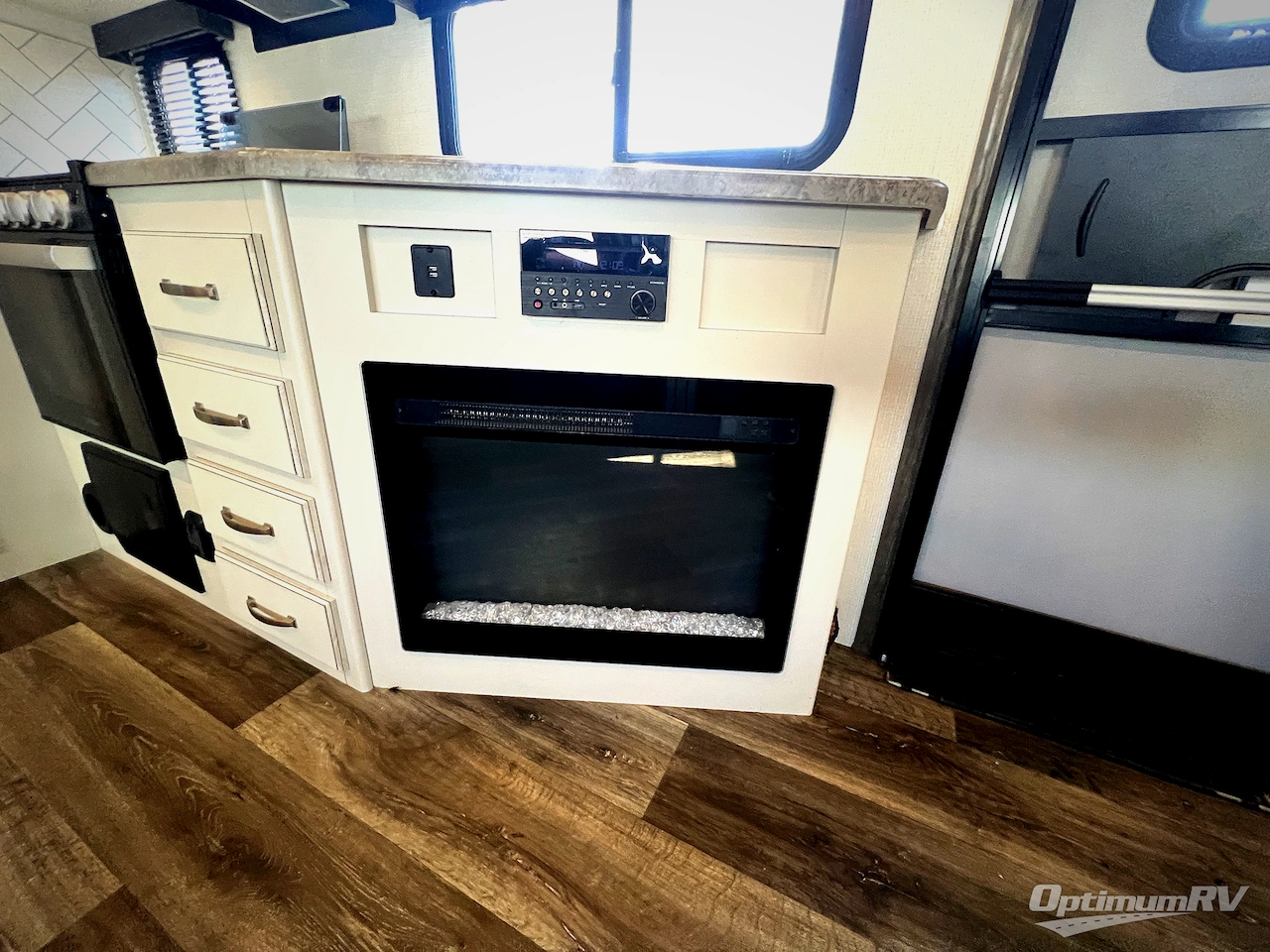 2022 Keystone Cougar Half-Ton 30BHS Photo 9