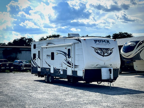 Used 2014 Palomino Puma Unleashed 32-TFB Featured Photo