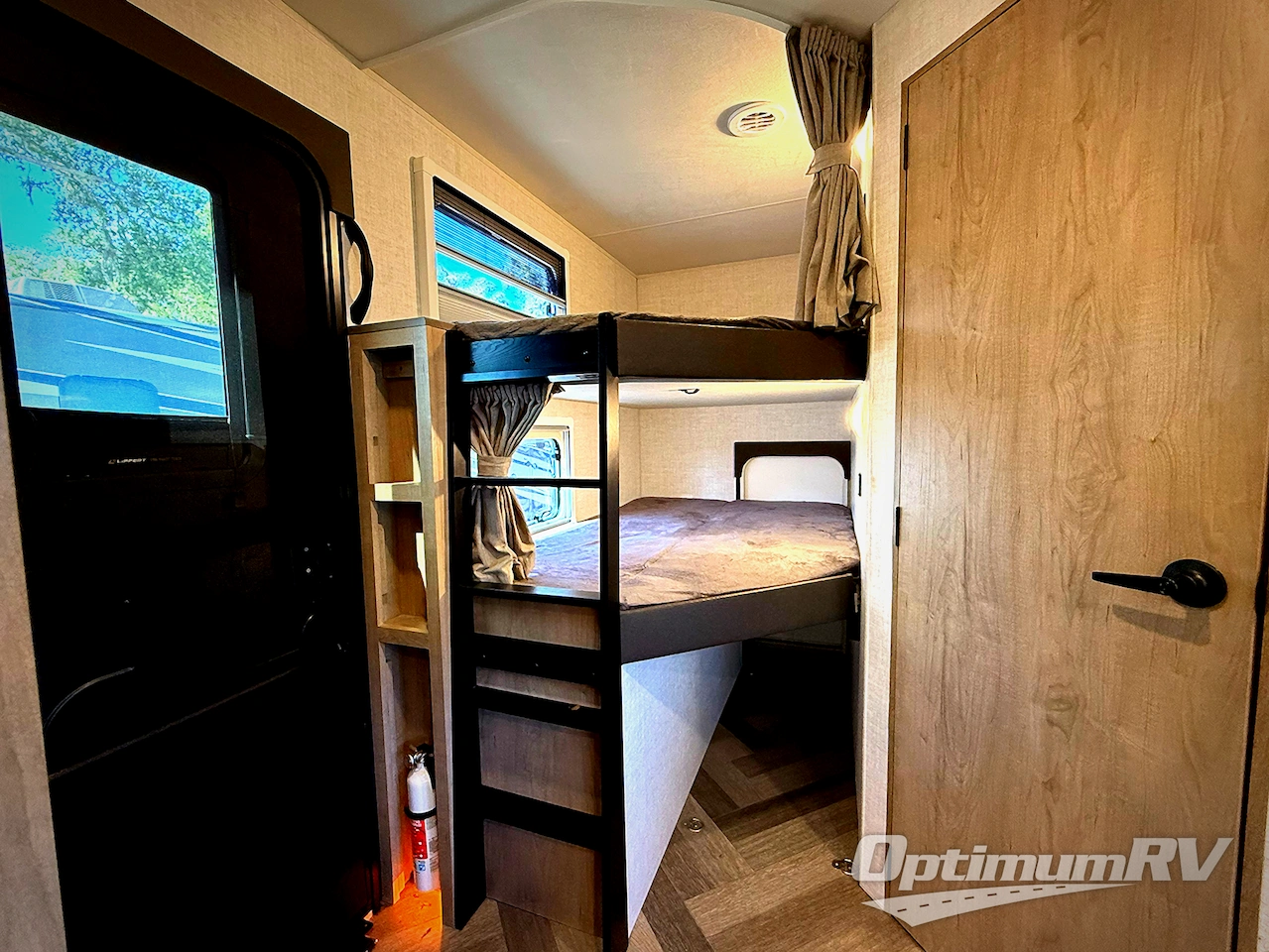 2023 Ember Touring Edition 28BH Photo 13