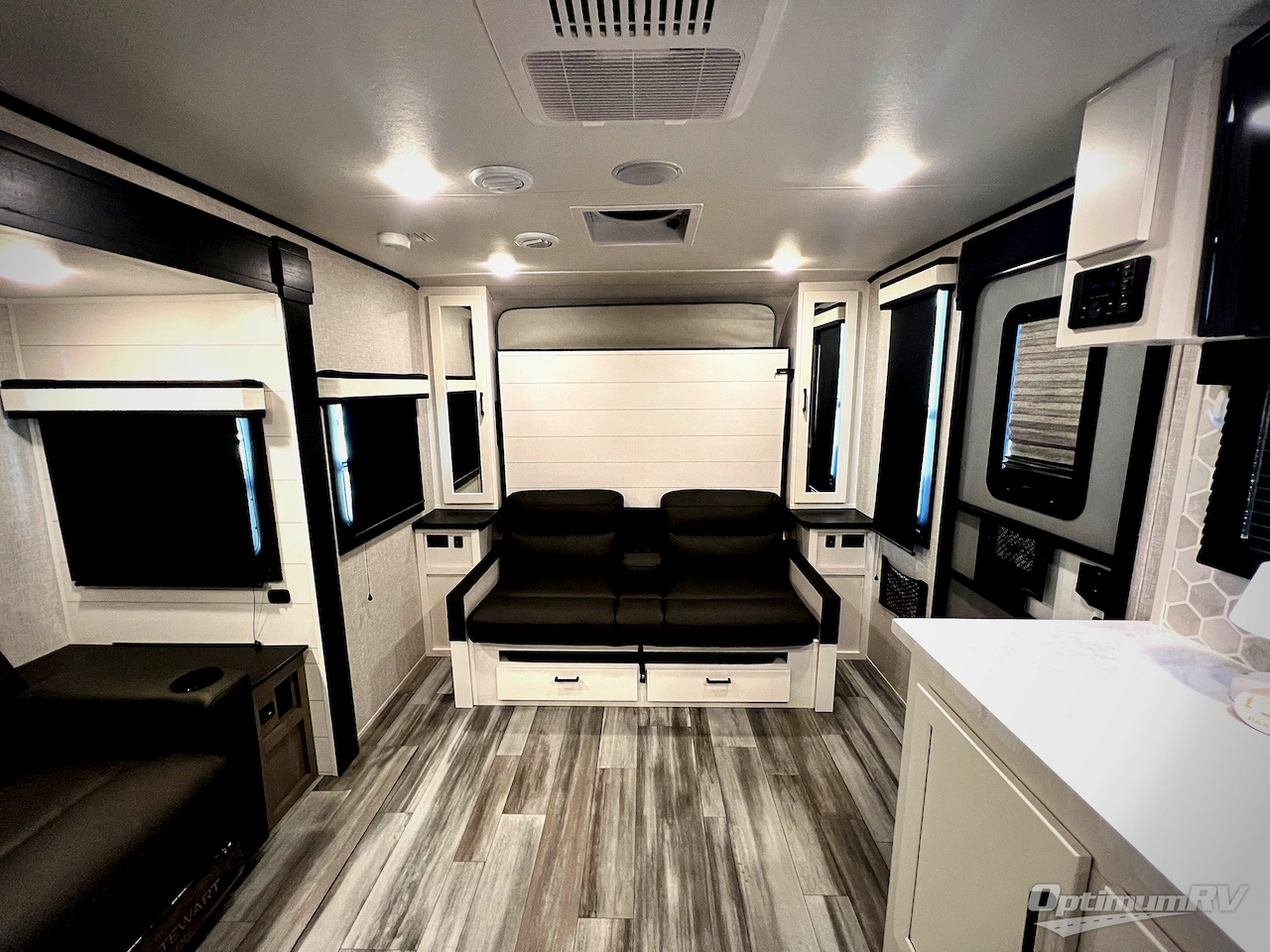 2024 Jayco Jay Feather 19MRK Photo 4