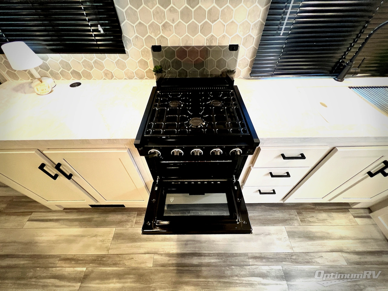 2024 Jayco Jay Feather 19MRK Photo 11