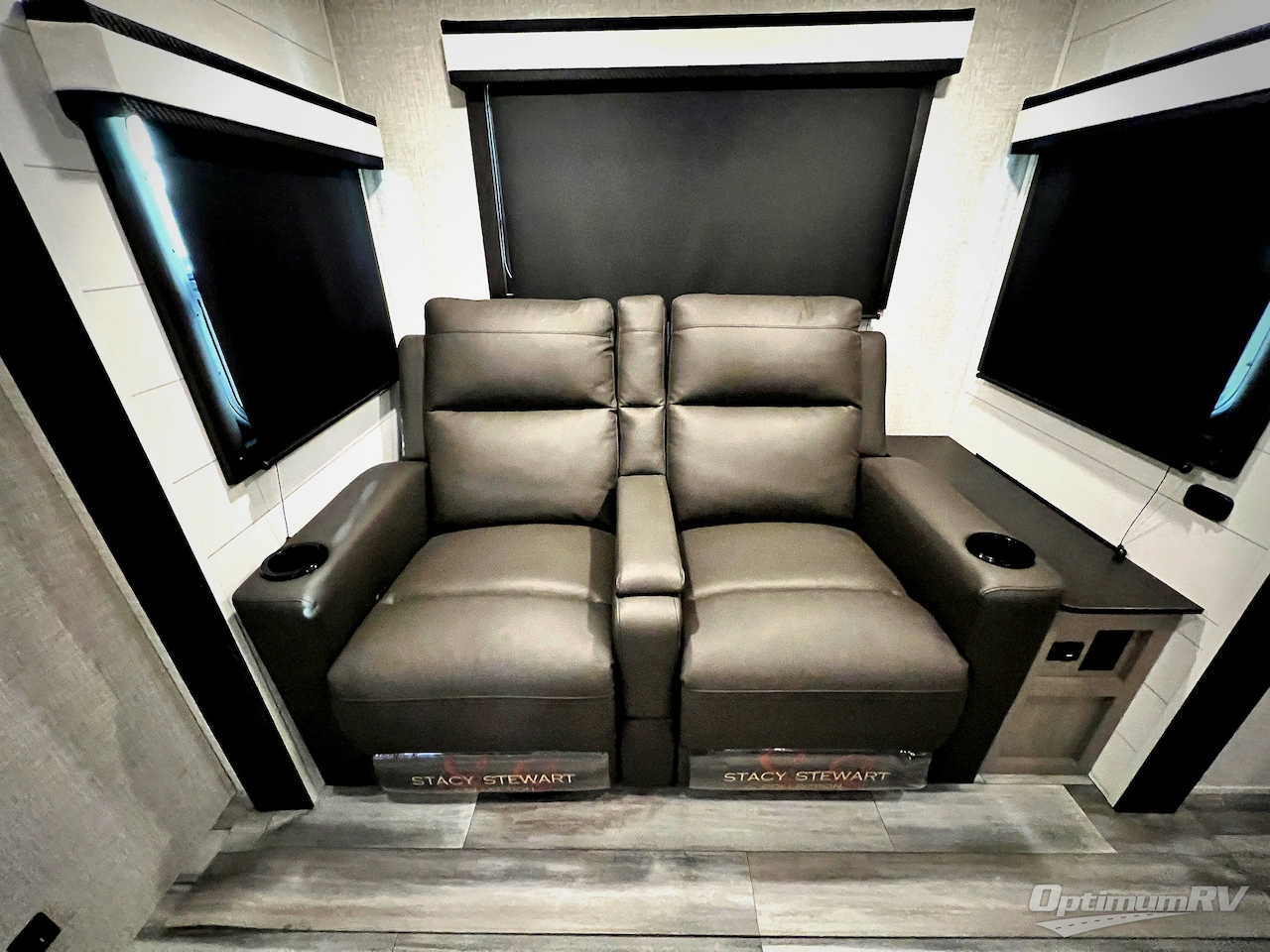 2024 Jayco Jay Feather 19MRK Photo 7