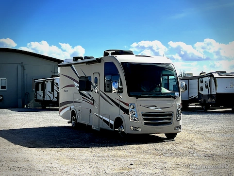 Used 2018 Thor Vegas 25.3 Featured Photo