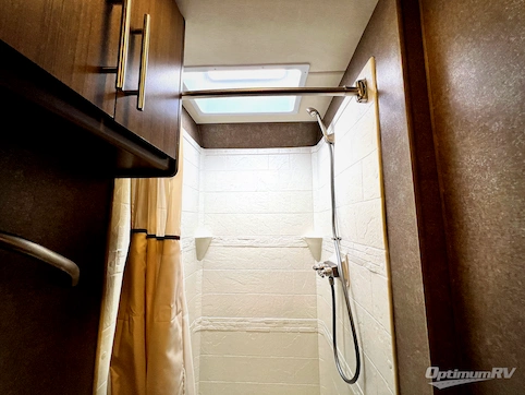 2018 Thor Vegas 25.3 RV Photo 4