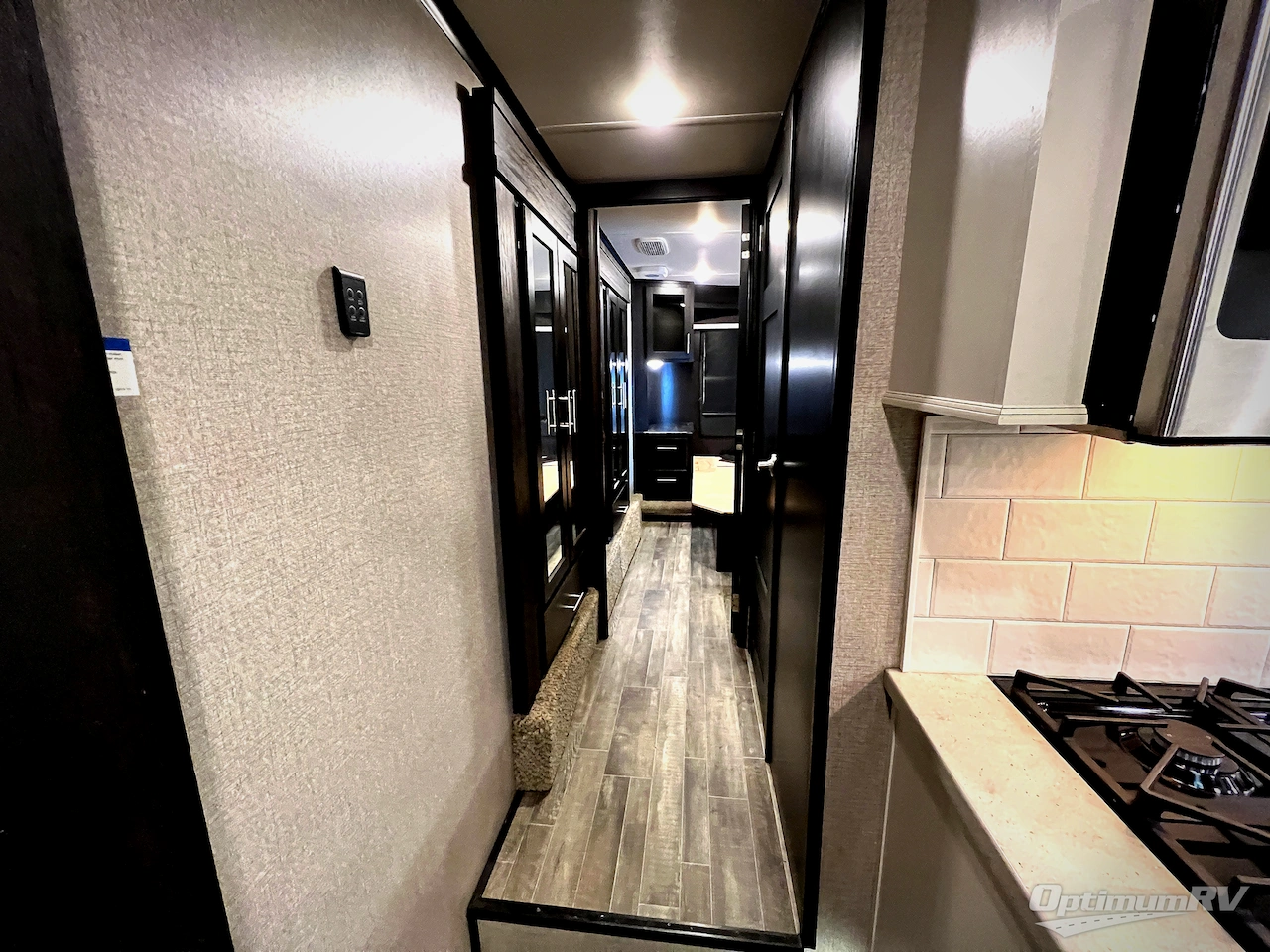 2021 Jayco Seismic 4113 Photo 14