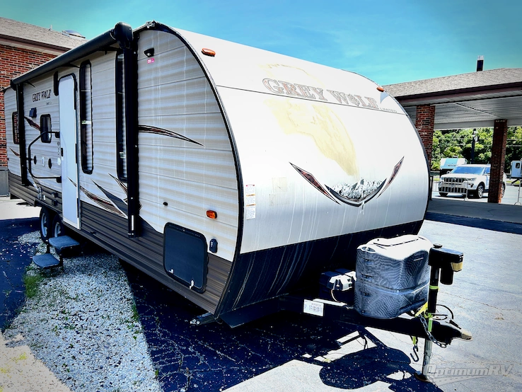 2016 Forest River Cherokee Grey Wolf 22RR RV Photo 1
