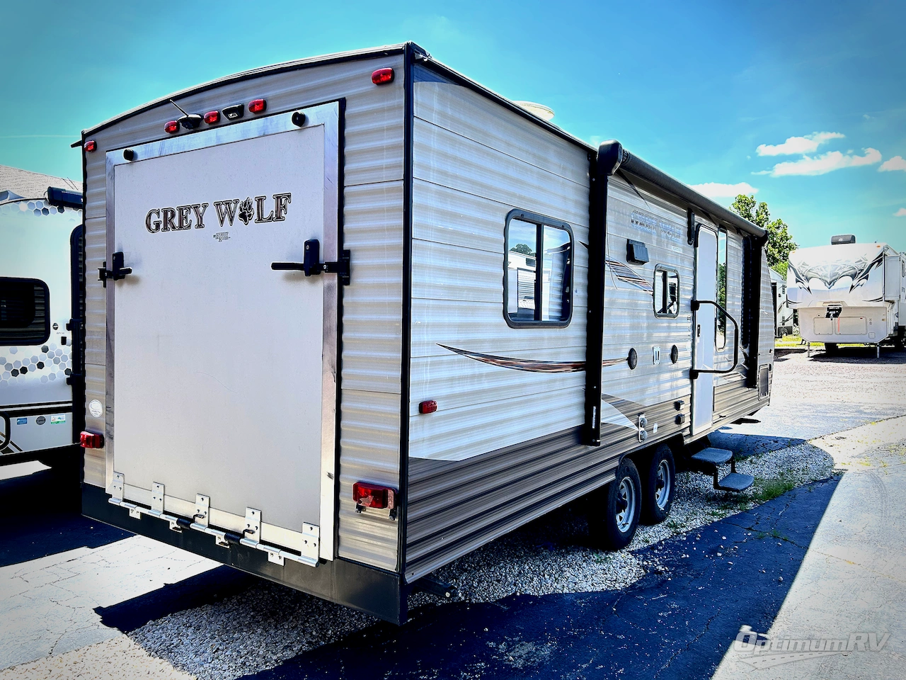 2016 Forest River Cherokee Grey Wolf 22RR Photo 3