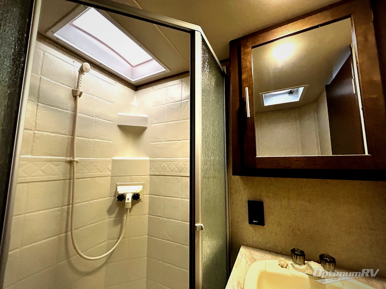 2016 Forest River Cherokee Grey Wolf 22RR Photo 12