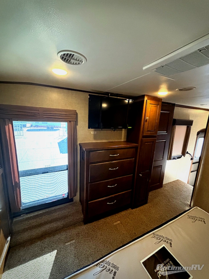 2016 Heartland Big Country 4010RD Photo 12