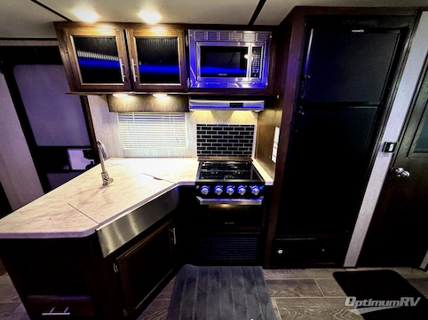 2019 Forest River Cherokee Alpha Wolf 26DBH-L RV Photo 2