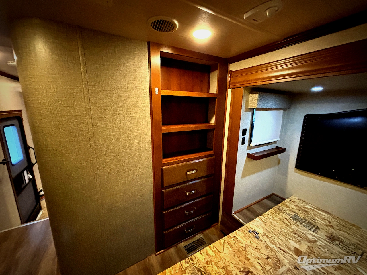 2018 Heartland Bighorn 3970RD Photo 13