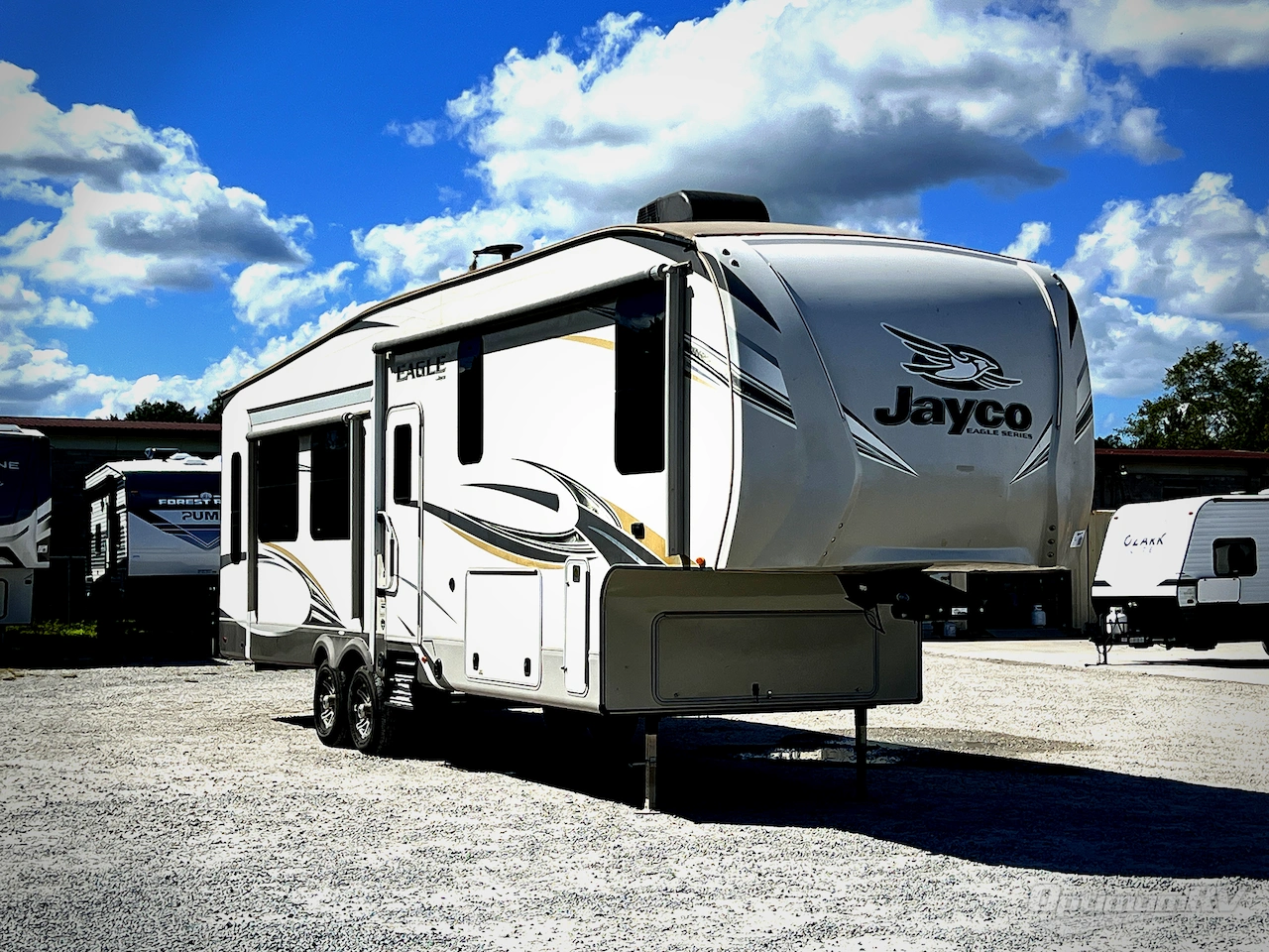 2018 Jayco Eagle 321RSTS Photo 1