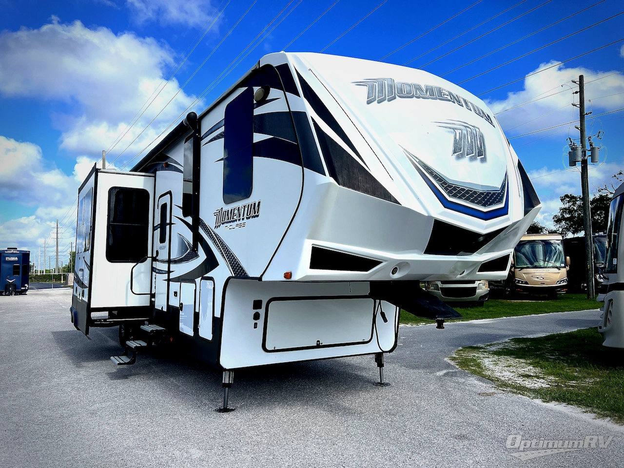 2016 Grand Design Momentum M-Class 350M Photo 1