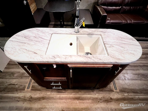 2019 Jayco Jay Flight 33RBTS RV Photo 2