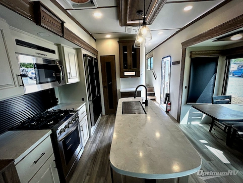 2023 Alliance Paradigm 390MP RV Photo 3