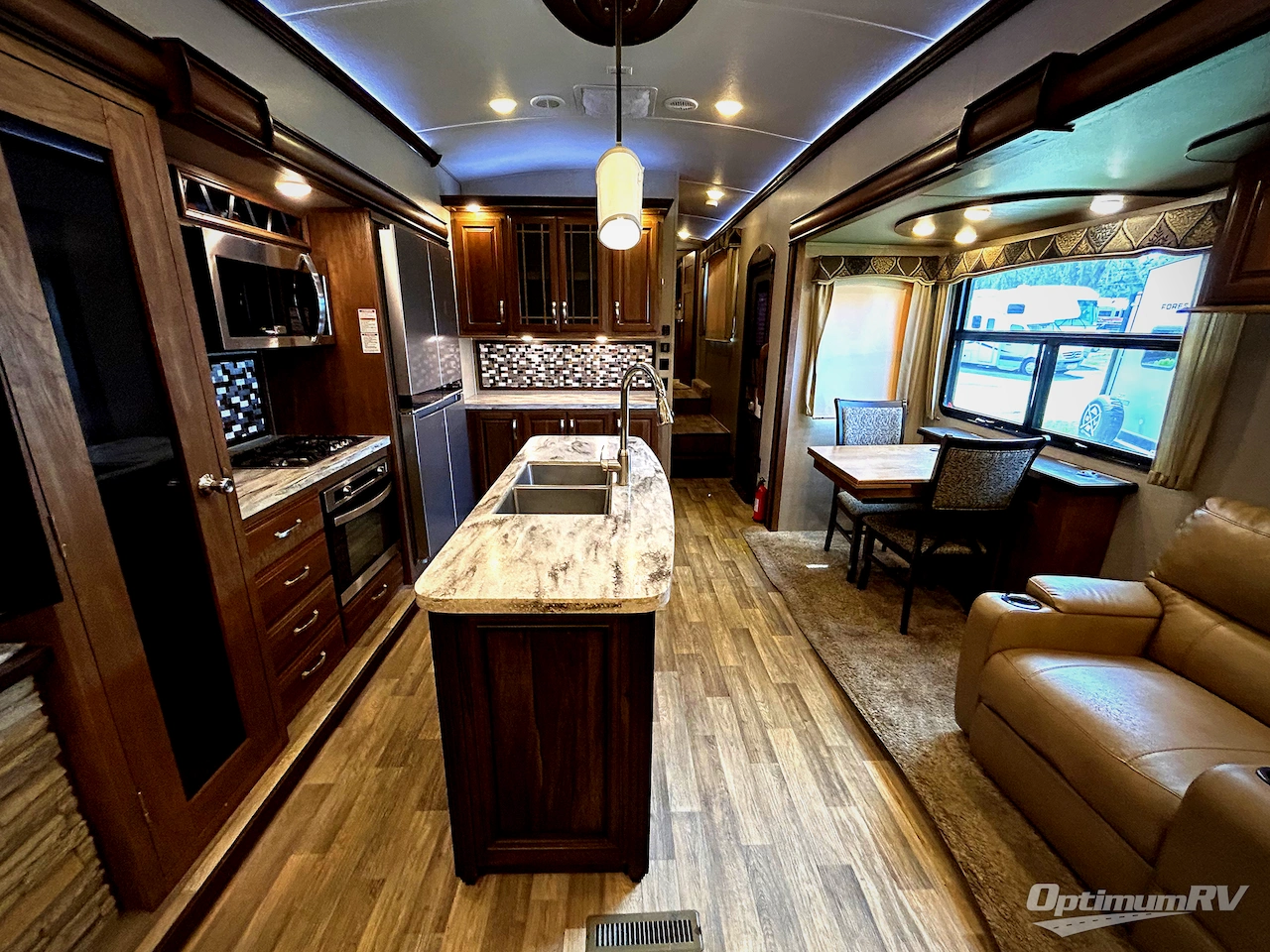2017 Keystone Montana 3810MS Photo 5