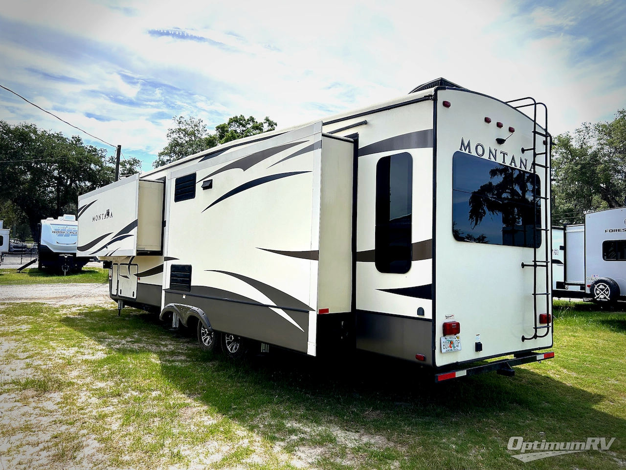 2017 Keystone Montana 3810MS Photo 3